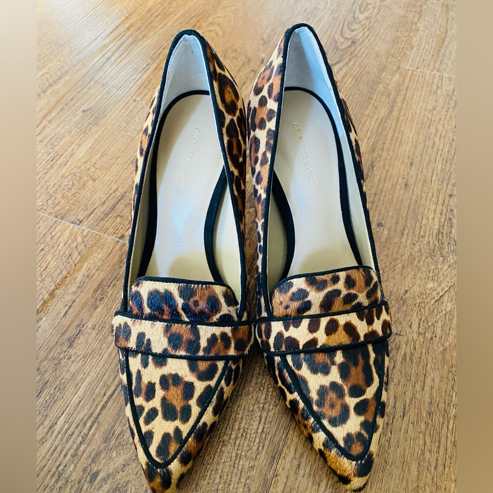 ANN Taylor Pumps size 5 1/2 Beautiful AnimalPrint